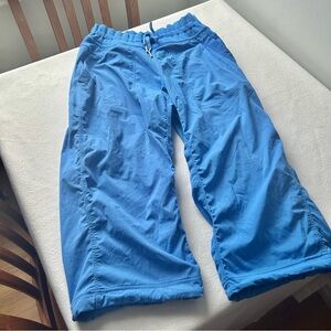 Lululemon Studio cropped pants